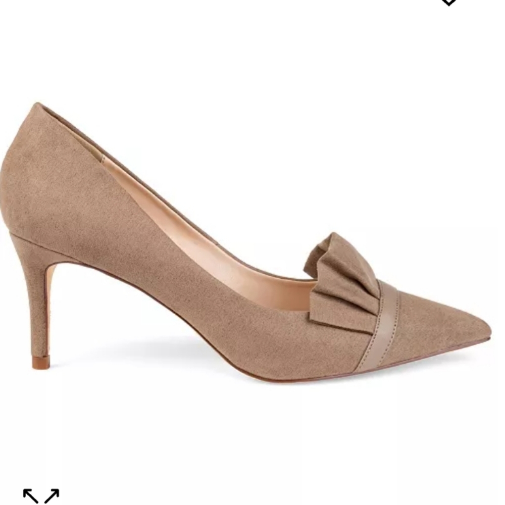 Journee Collection Marek Pointed-toe Pumps Taupe -8.5 - Picture 2 of 8